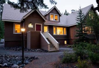 Banff Boutique Inn - Adults only allows 18 year olds to book a room