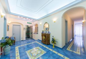 B&B Meubl   Casa Mannini allows 18 year olds to book a room