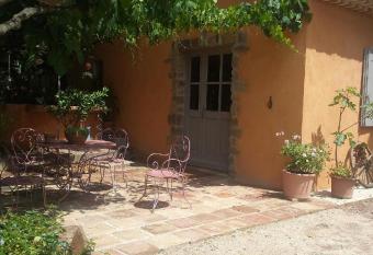 Les anes de petit jean has Balcony rooms