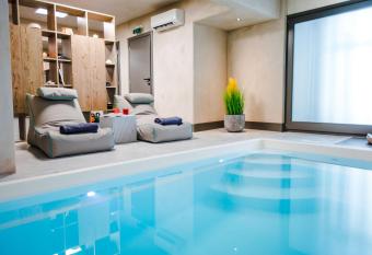 Sandom has Balcony rooms