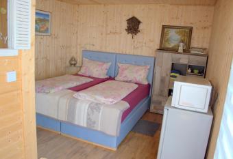 Haus am See has Balcony rooms