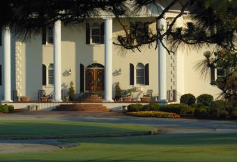 Beau Rivage Golf & Resort has Balcony rooms