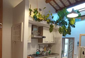 Tivoli Old Town - casa nel quartiere medioevale has Balcony rooms