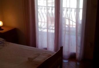 Studio with balcony has Balcony rooms