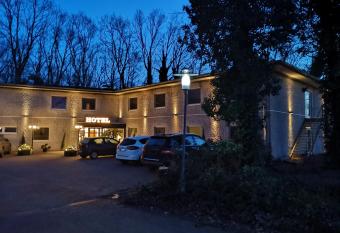Hotel am Springhorstsee has Balcony rooms