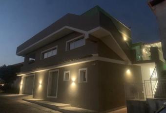 Giardino Sul Mare has Balcony rooms