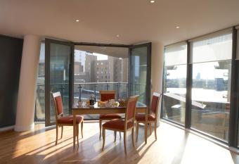 Marlin Canary Wharf has Balcony rooms