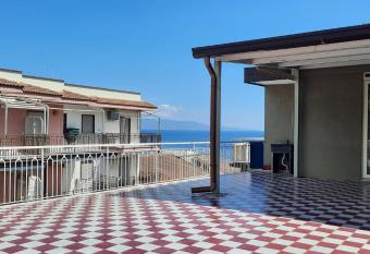 Timone has Balcony rooms