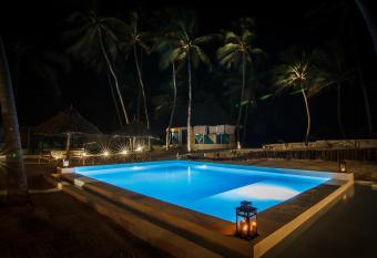 Tsunami Village has Balcony rooms