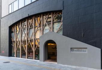 Hotel Morning Box Osaka Shinsaibashi allows 18 year olds to book a room