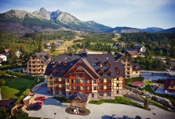 APLEND Hotel Kuku  ka has Balcony rooms