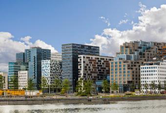 BJ  RVIKA APARTMENTS, Opera Area, Oslo city center has Balcony rooms