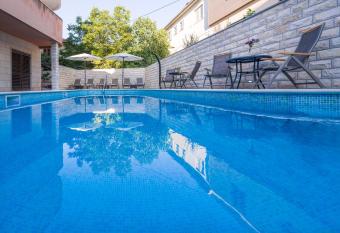 Apartments   uvela has Balcony rooms