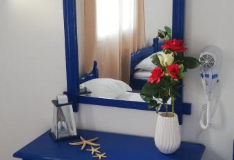 Aiantas allows 18 year olds to book a room