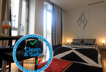 TM Guest House has Balcony rooms