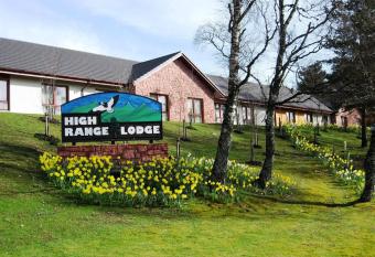 High Range Lodge Hotel allows 18 year olds to book a room
