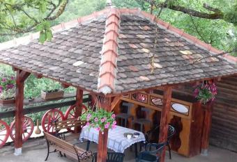 Tri bagrema KM has Balcony rooms