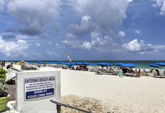 Oceanview on SAND located in Ocean Manor Resort Fort Lauderdale Beach 2 bed 2 bath spacious corner unit partial ocean view allows 18 year olds to book a room