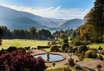 Macdonald Leeming House has Balcony rooms
