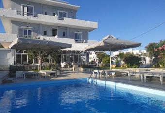 Syros Holidays has Balcony rooms