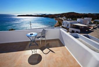 New Paradise Beach Resort allows 18 year olds to book a room