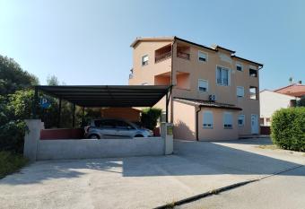 Apartments Bartol has Balcony rooms