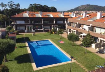 EvaJoe has Balcony rooms