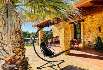 Villa Oleandra Relais allows 18 year olds to book a room