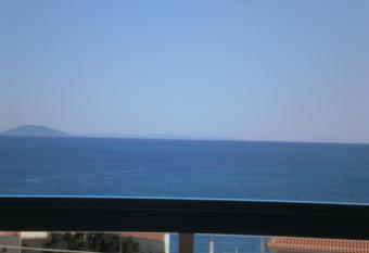 Seaview self catering apartment - Helen No 1 has Balcony rooms