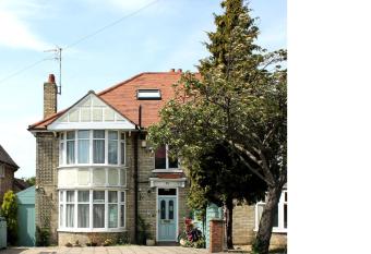 Cambridge Bed & Breakfast allows 18 year olds to book a room