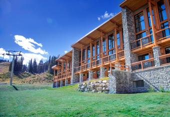 Sunshine Mountain Lodge allows 18 year olds to book a room