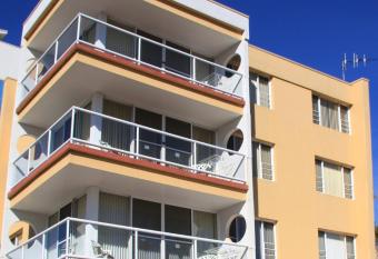 Waterview Apartments has Balcony rooms
