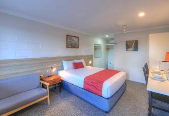 Boonah Motel allows 18 year olds to book a room