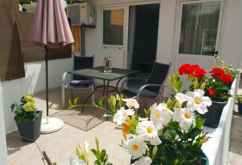 Studio Eva has Balcony rooms