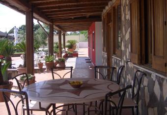 L Oasi di Ambra Dependance has Balcony rooms