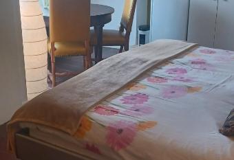 Hotel Het Wethuys allows 18 year olds to book a room