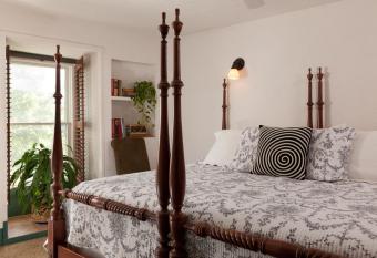 St. Francis Inn - Saint Augustine has Balcony rooms