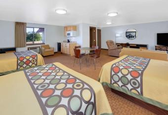 Super 8 by Wyndham Cody allows 18 year olds to book a room