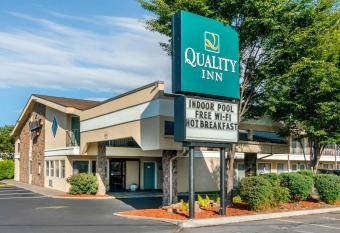 Quality Inn Klamath Falls - Crater Lake Gateway allows 18 year olds to book a room