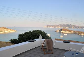 White Sea Houses has Balcony rooms