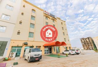 Savoy Inn Hotel Apartments allows 18 year olds to book a room