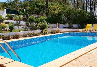 Casa da Mae allows 18 year olds to book a room