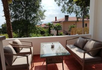 Apartmani Palmas Rijeka has Balcony rooms