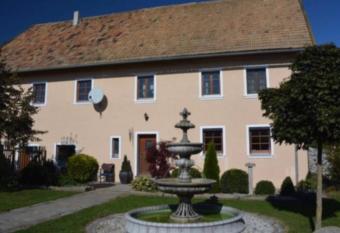 Gest  t Tiefenhof allows 18 year olds to book a room