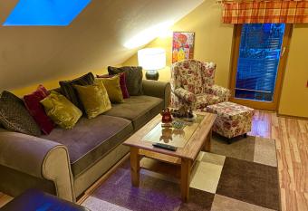 Maier Chalet has Balcony rooms