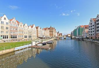 Navy Group - Apartament z jacuzzi has rooms with a private hot tub