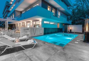 Evo Boutique Hotel & SPA has Balcony rooms