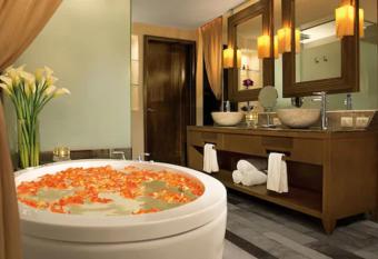 Secrets Vallarta Bay Resort & SPA - Adults Only allows 18 year olds to book a room