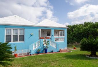 7 Arches allows 18 year olds to book a room