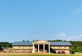Weston Inn & Suites allows 18 year olds to book a room